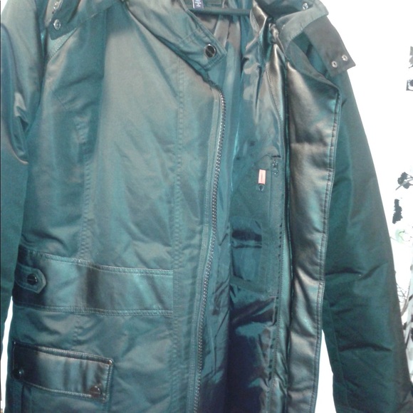 Coats - Picture 8 of 8